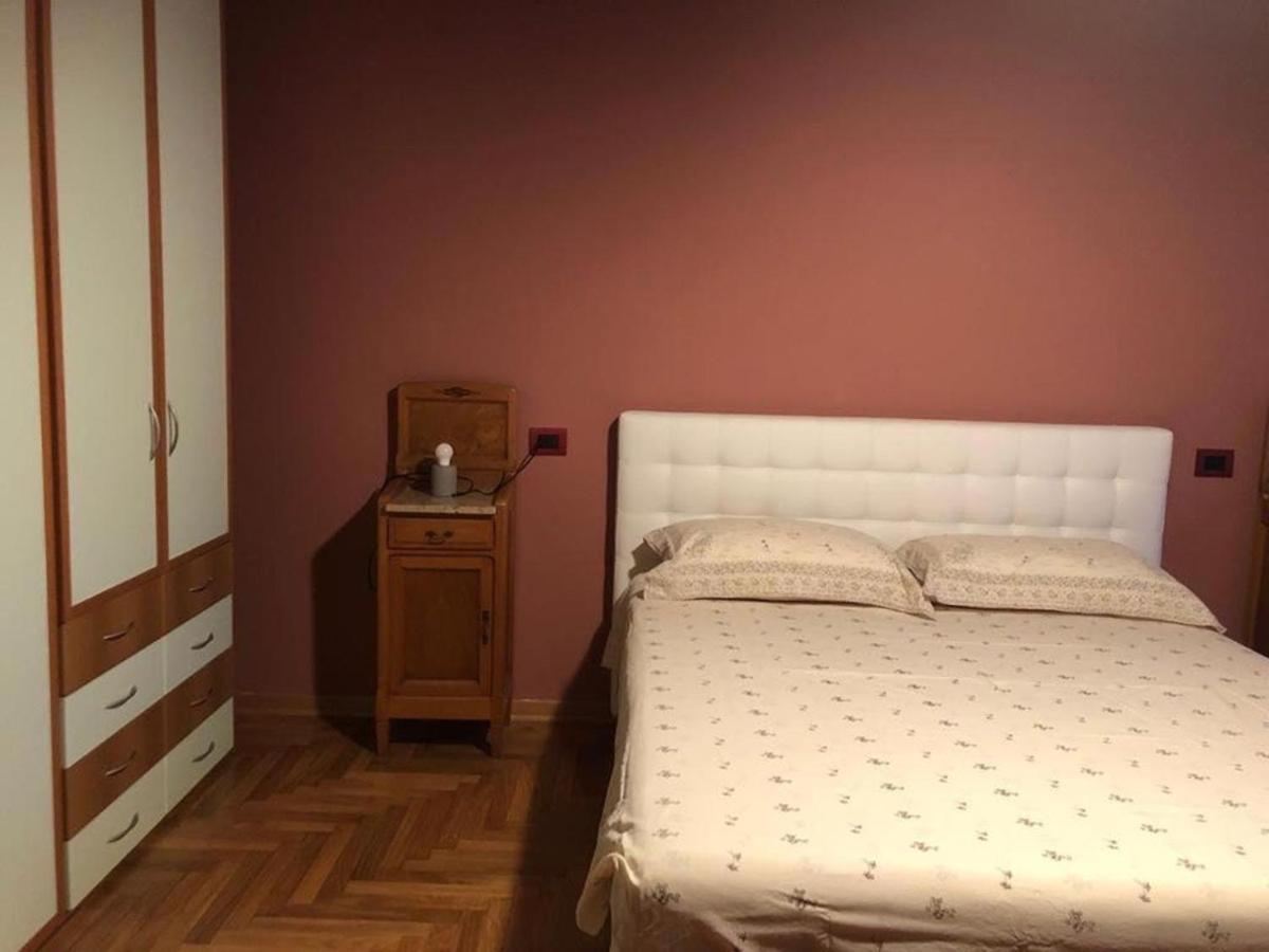 Ferienwohnung Attico Chez Renee Aosta Exterior foto