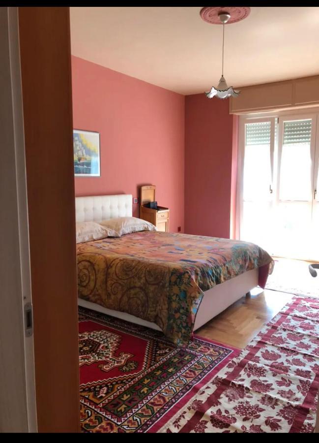 Ferienwohnung Attico Chez Renee Aosta Exterior foto